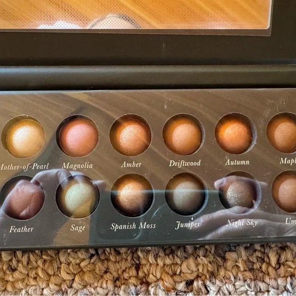 Laura Geller The Delectables Baked Eyeshadow Palette - Picture 6 of 6